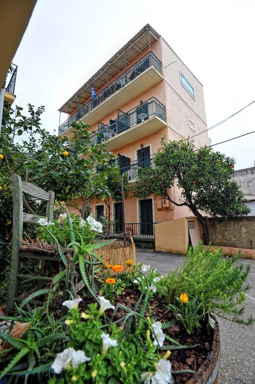 Benitsa Beach Hotel Achílleion エクステリア 写真